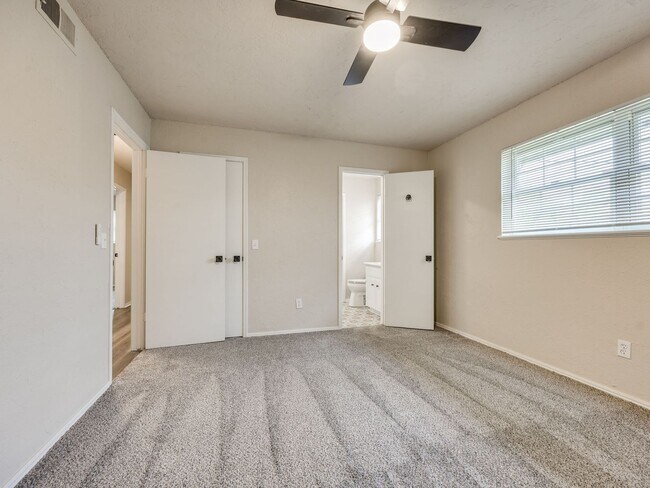 Building Photo - Newly Remodeled 3 Bed Home Near Lake Hefner | Screened Porch + 2 Living Areas
