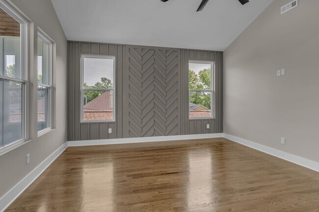 Building Photo - 145 Fain St