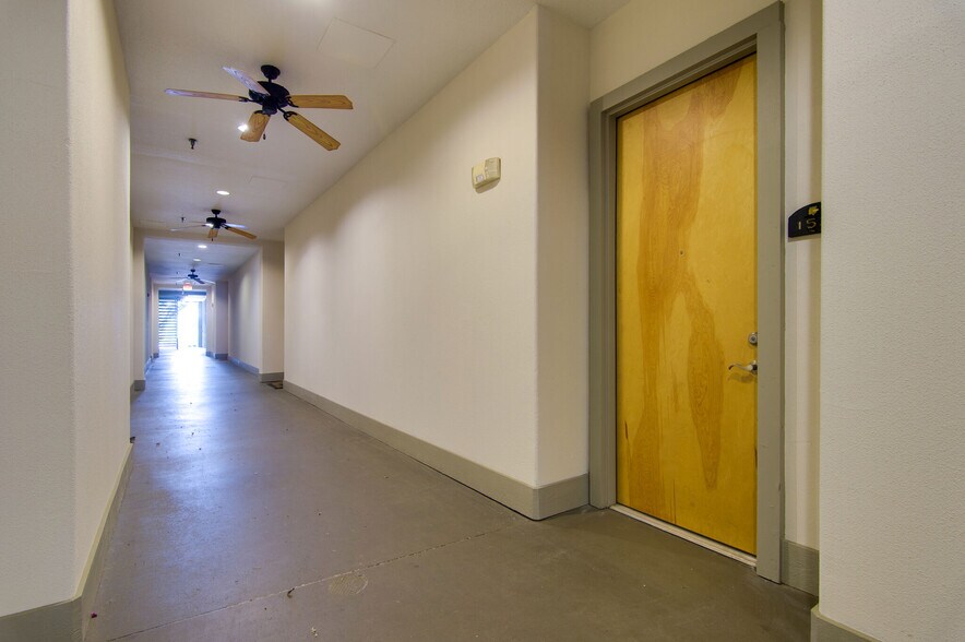 Building Photo - 2600 Hillsboro Pike