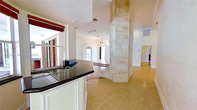 Building Photo - 405 Sabal Way