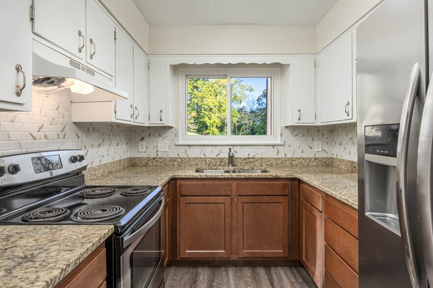 Building Photo - 315 Wygoda Cir
