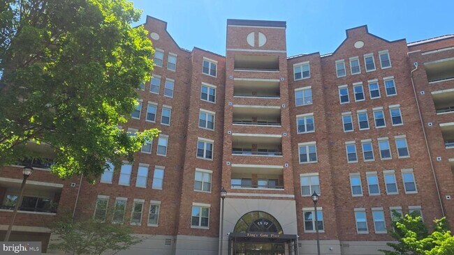 Building Photo - 7317 Eden Brook Dr