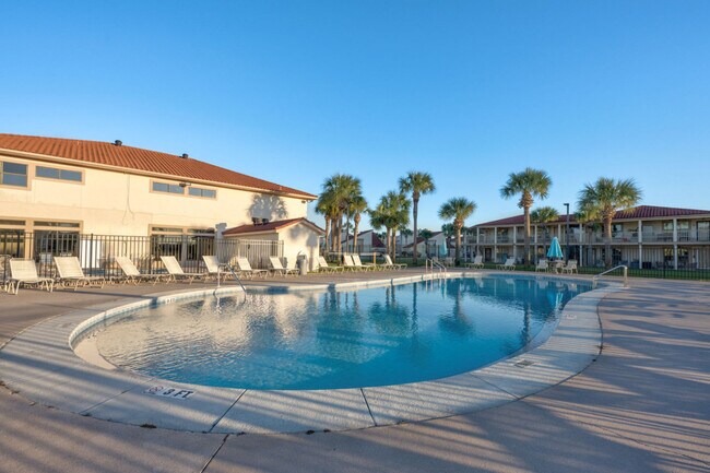 Building Photo - 17462 Front Beach Rd