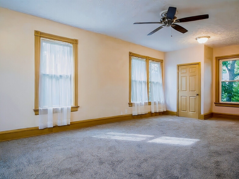 Building Photo - 1232 Carolina Ave