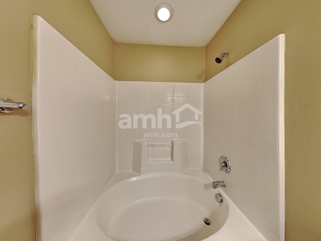 Building Photo - 636 Long Melford Dr