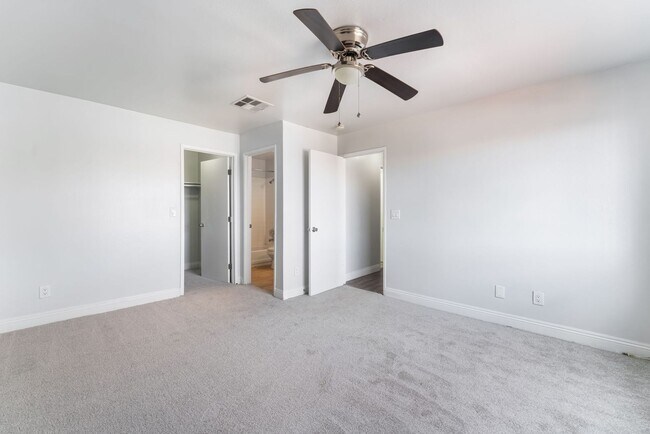 Building Photo - Beautiful fully upgraded 2bd/2ba condo in Boca Park available for immediate move-in!