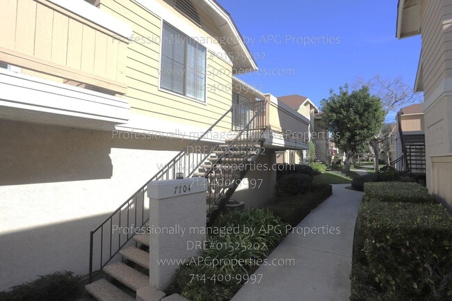 Building Photo - 7704 Elmdale Way