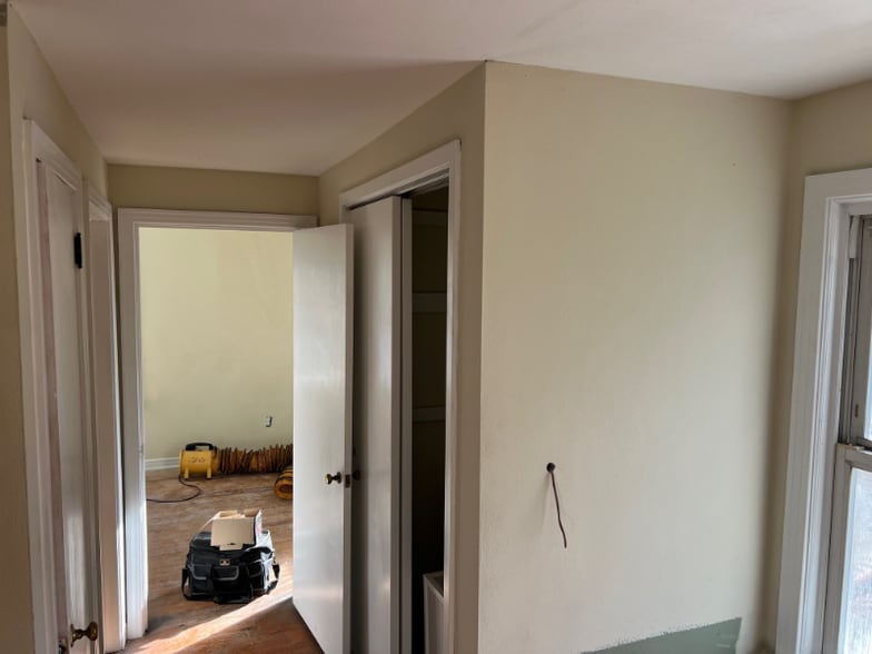 Building Photo - 200 Maple Rd