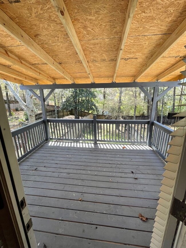 Building Photo - 404 Sandy Oak Dr