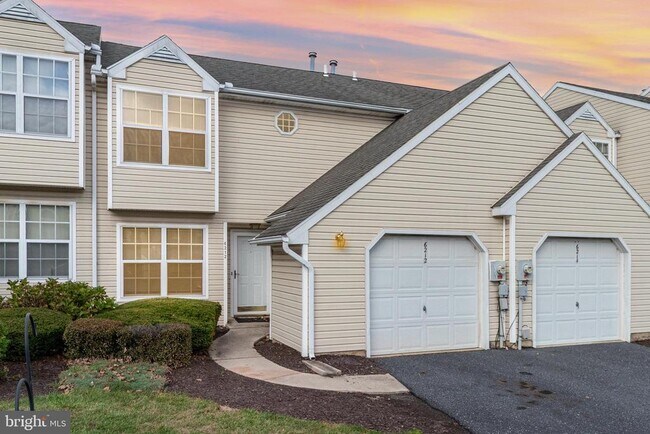 Building Photo - 6212 Spring Knoll Dr