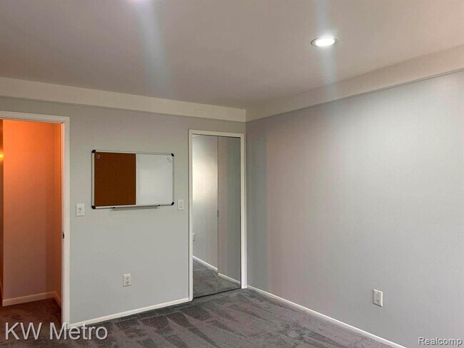 Building Photo - 6168 Palomino Ct