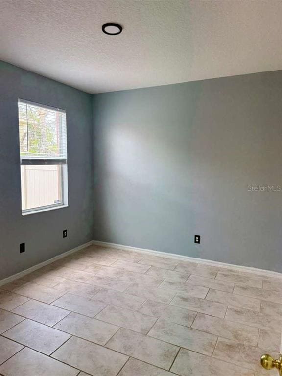 Building Photo - 13832 Hawk Lake Dr