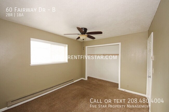 Building Photo - 60 Fairway Dr