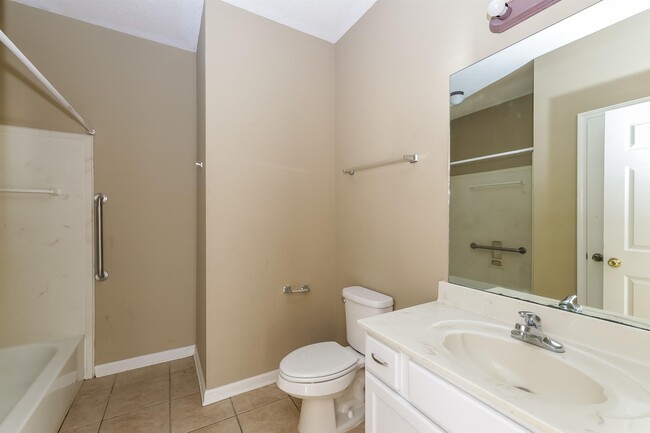 Building Photo - 10096 Mill Hill Ave