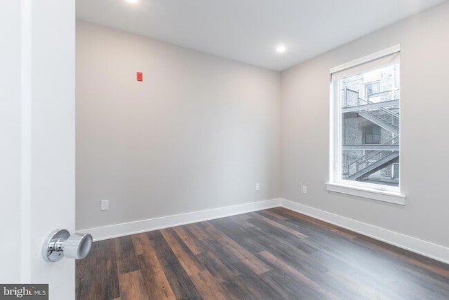 Building Photo - 45 W Haines St