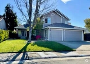 Building Photo - 4 Bedroom 3 Bath 3 Car Garage w/Pool