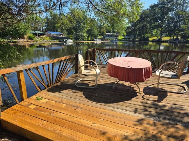 Building Photo - Updated Lake House in Crossville with Private Dock, Wrap-Around Porch & Lake Access