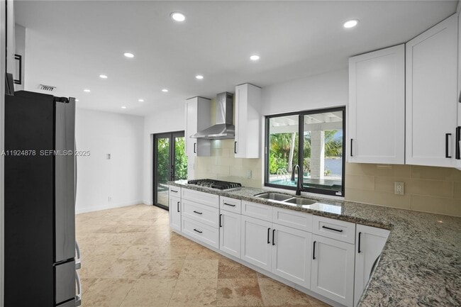 Building Photo - 19911 SW 82nd Pl