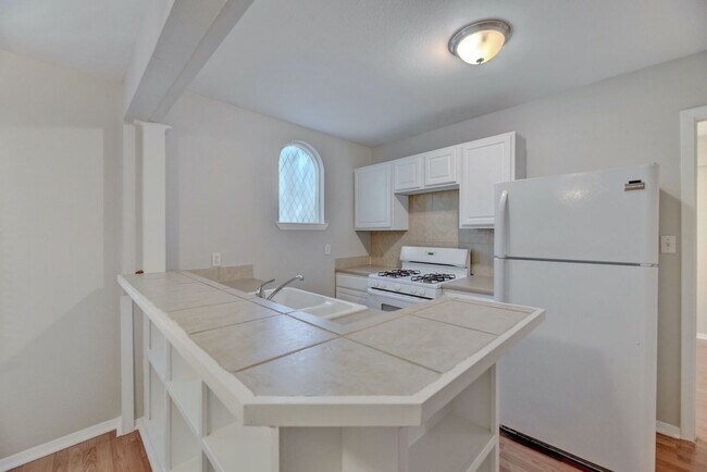 Building Photo - 2712 Whitis Ave