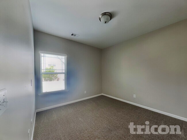 Building Photo - 7509 Nathaniel Woods Blvd