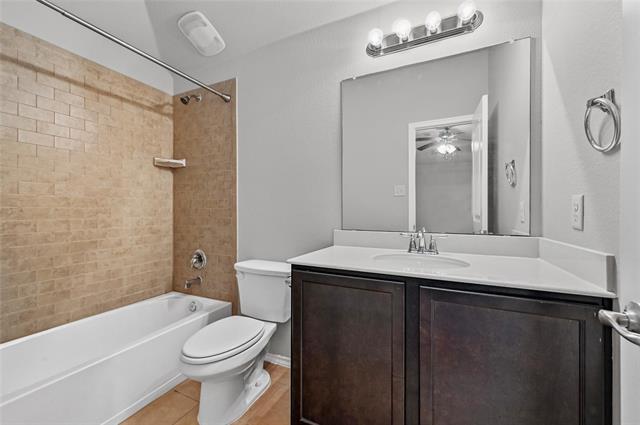 Building Photo - 1512 Greenbrier Dr