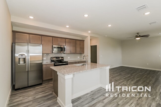 Building Photo - 441 Raglands Rd