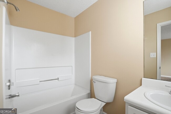 Building Photo - 3285 Oakley Pl