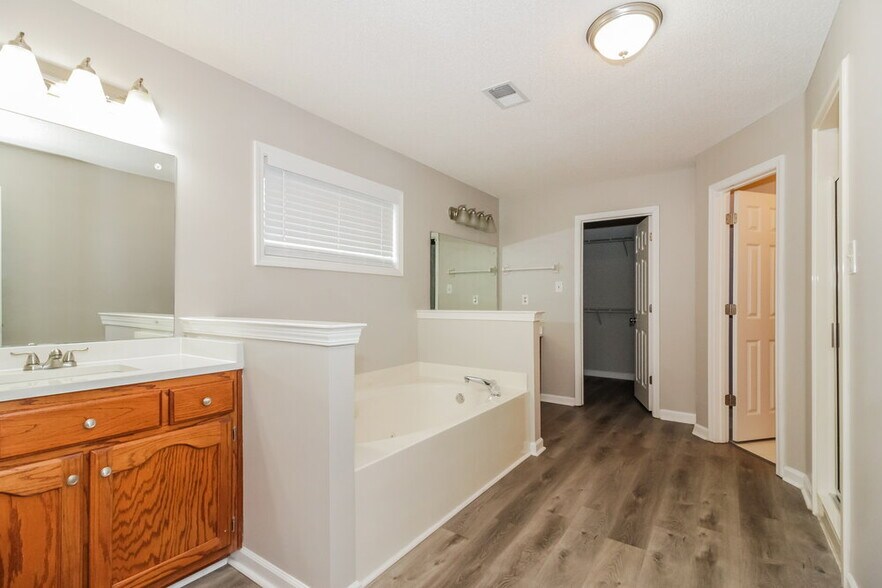 Building Photo - 1433 Siskin Dr