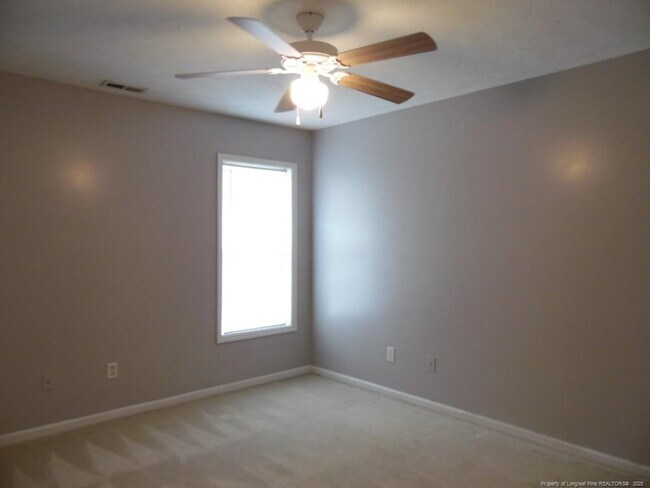 Building Photo - 113 Blue Water Dr