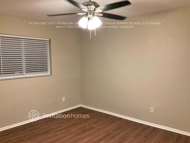 Building Photo - 1803 SW 38th Ln