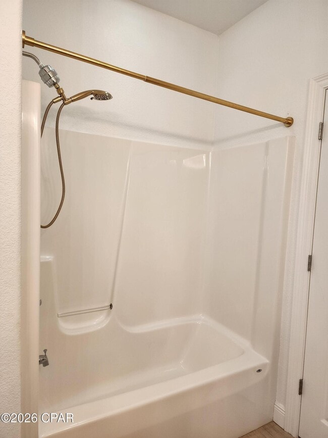 Building Photo - 114 Heather Dr