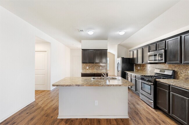 Building Photo - 24407 Pigeon Berry Dr