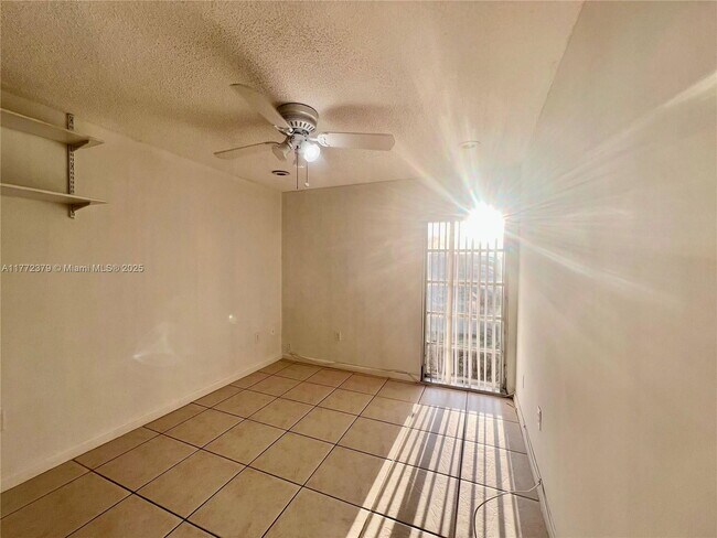 Building Photo - 3302 Farragut St