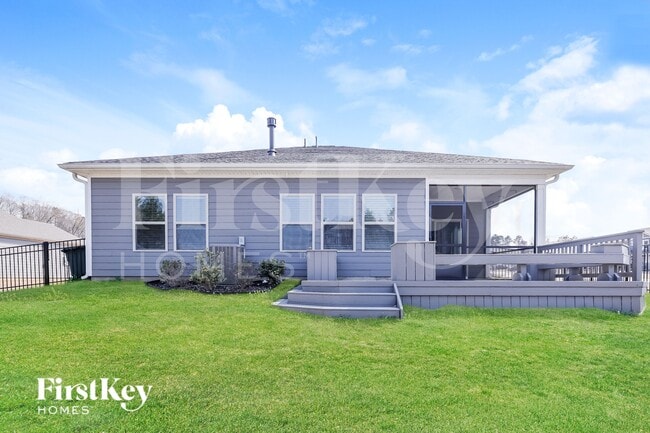 Building Photo - 3207 Elmwood Dr