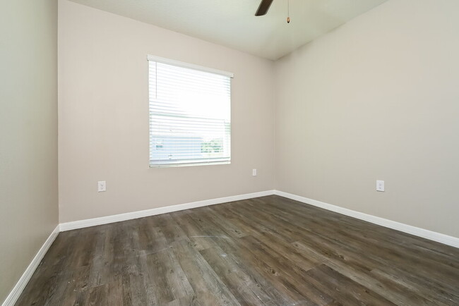 Building Photo - 12758 Rustic Cedar Pl