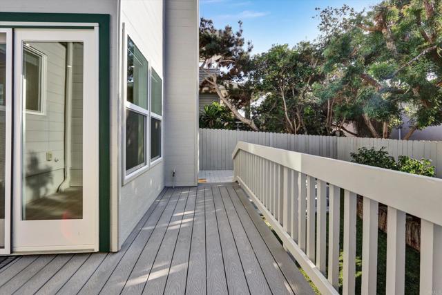 Building Photo - 410 Stratford Ct