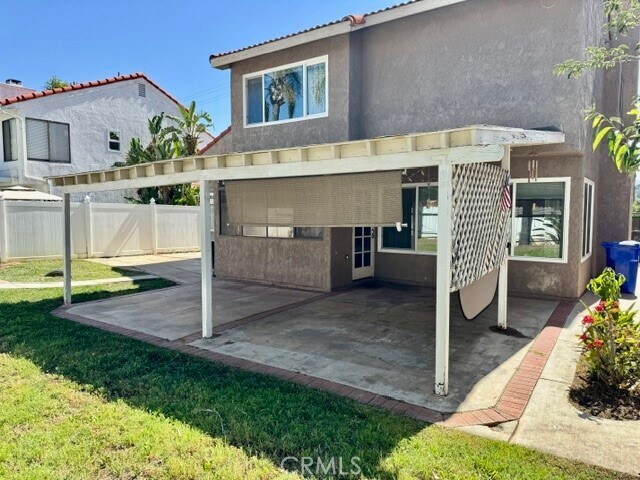 Building Photo - 10696 Opal Ave