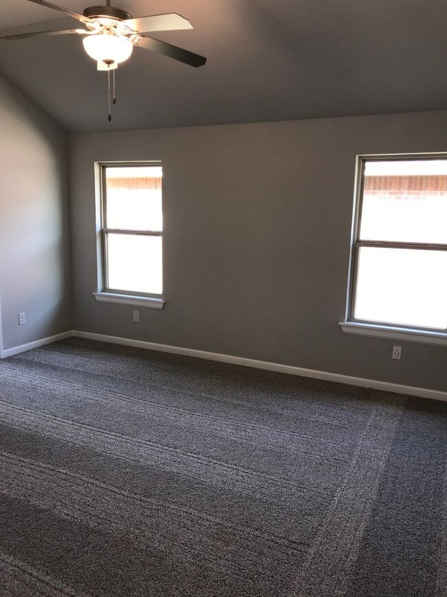 Building Photo - First Month Free!