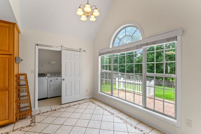 Building Photo - 3 Bedrooms 2 baths in McDonough on 1 acre waterfront backyard with private dock.