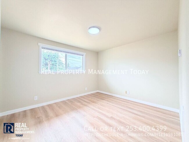 Building Photo - 11104 Ainsworth Ave S