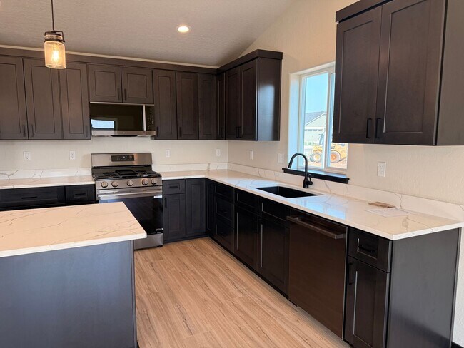 Building Photo - 6204 Ballantree Ln