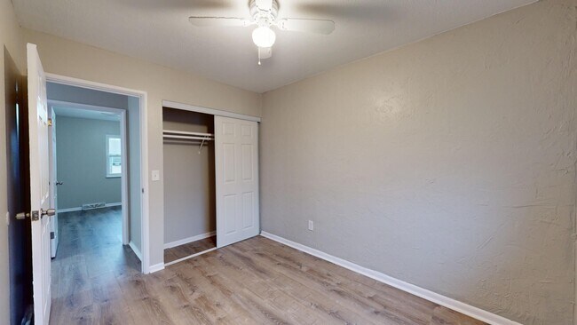 Building Photo - 630 Abbe Rd S