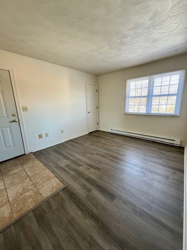 Building Photo - Apartment for Rent in Bridgewater