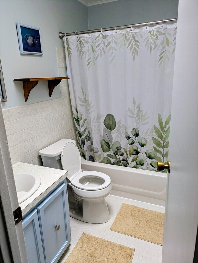 Building Photo - 1606 Daniels Run Rd NE