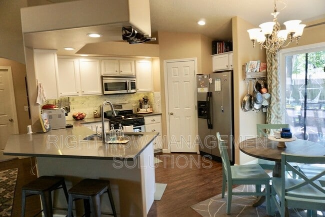 Building Photo - 3531 S Lower Fork Way