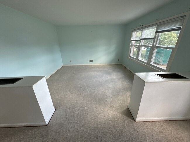 Building Photo - 9718 Lyric Ln