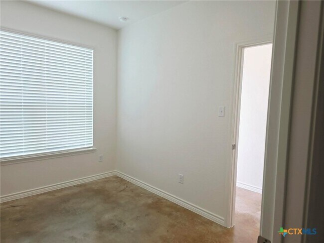 Building Photo - 3805 Sugar Hackberry Trl