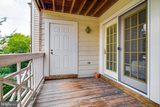 Building Photo - 7511 Ashby Ln