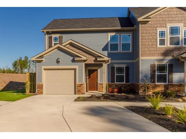 Building Photo - 710 Red Cedar Ct