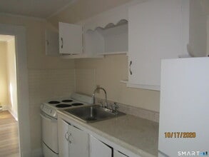 Building Photo - 1085 Broad St